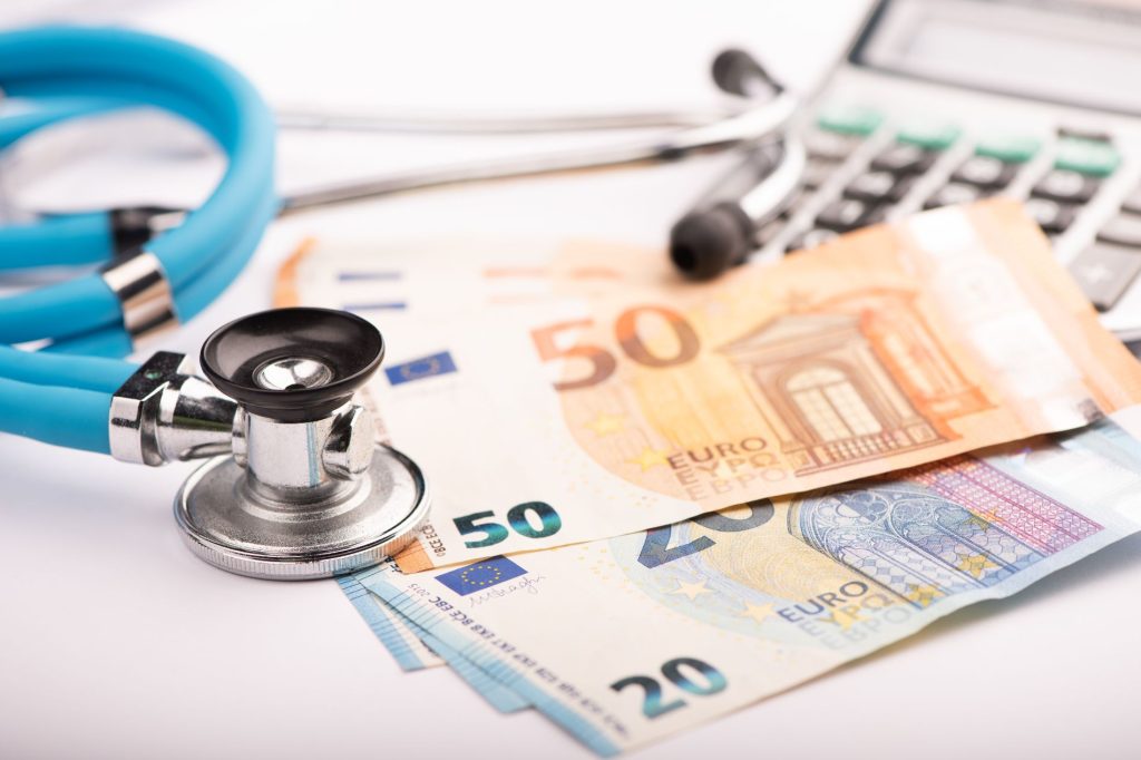 report-private-insurers-estimated-to-pay-1-1b-in-rebates-in-2023